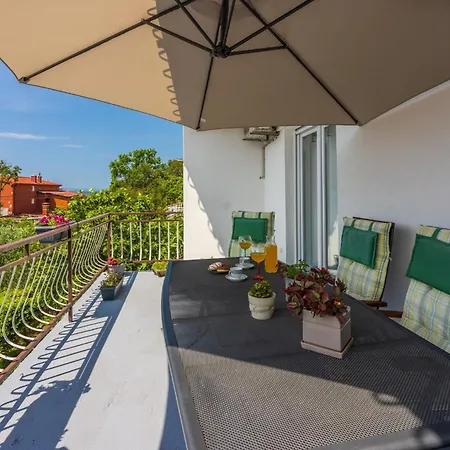 Monique * Crikvenica