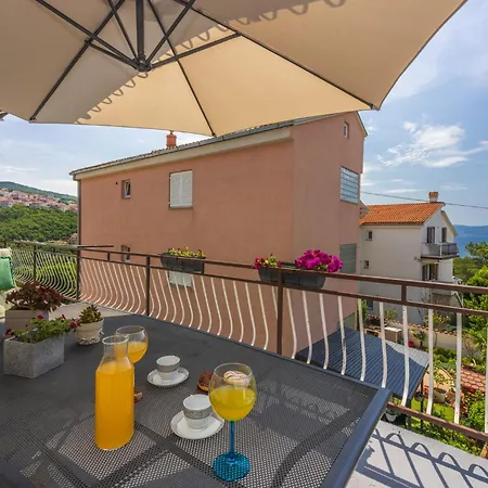 Monique アパート *