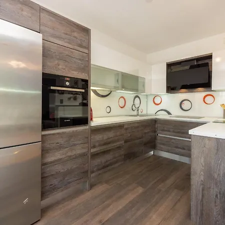 Monique アパート *